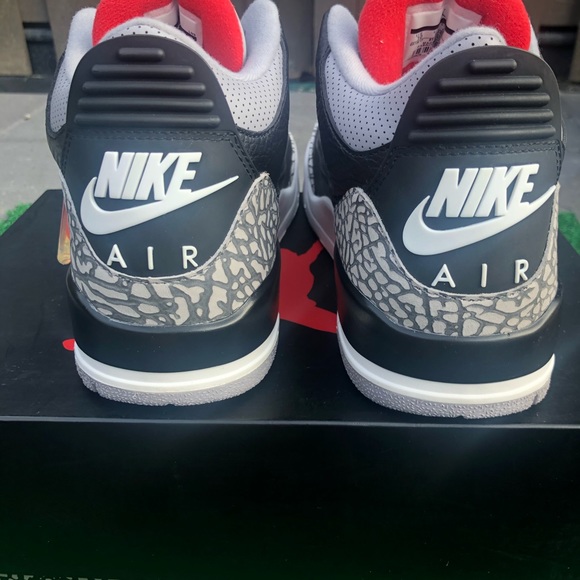 Jordan 3 black cement 2018 - Picture 4 of 11